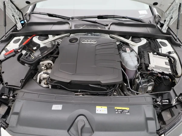 Audi A4 (2024) — foto 39 van 46