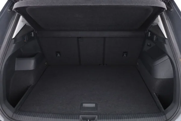 Volkswagen Tiguan (2024) — foto 8 van 16