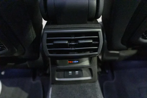 Audi RS3 (2022) — foto 14 van 52