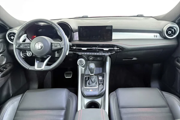 Alfa Romeo Tonale (2024) — foto 9 van 32