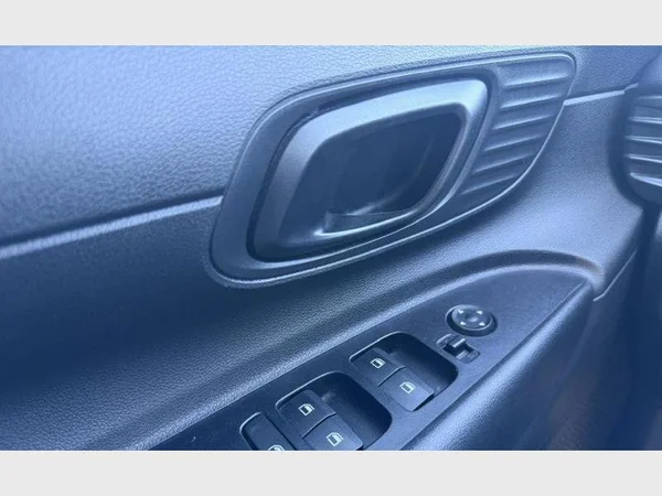 Hyundai i20 (2022) — foto 13 van 21