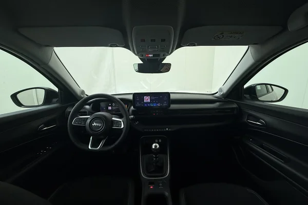Jeep Avenger (2025) — foto 17 van 17
