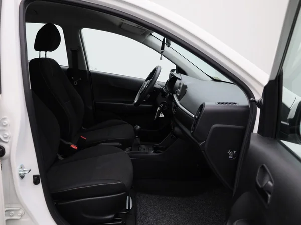 Kia Picanto (2021) — foto 22 van 36