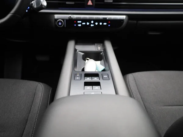 Hyundai IONIQ 6 (2024) — foto 2 van 40
