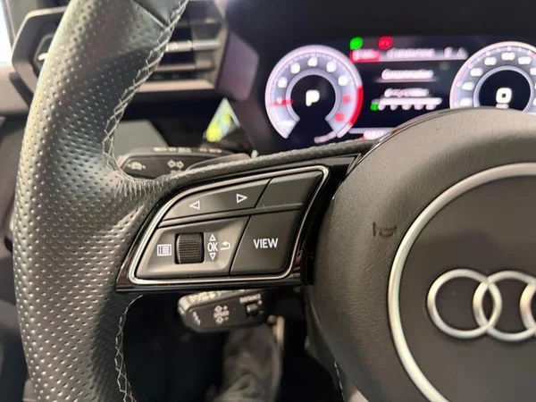 AUDI A3 Sportback (2024) — foto 16 van 28