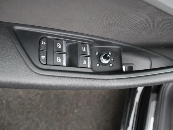 AUDI A4 Avant (2022) — foto 7 van 26