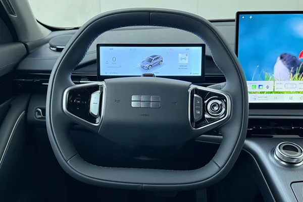 GEELY E5 (2026) — foto 2 van 20