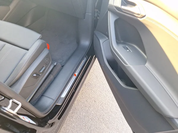 AUDI Q6 e-tron (2026) — foto 8 van 24