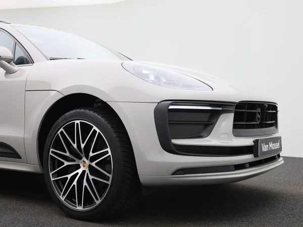 Porsche Macan (2022) — foto 49 van 60