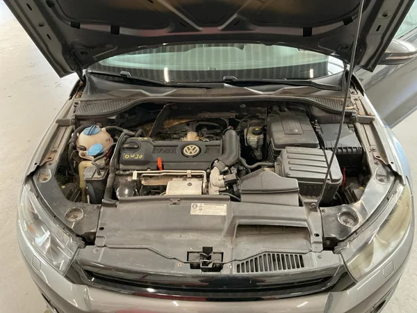 VOLKSWAGEN Scirocco (2010) — foto 15 van 24