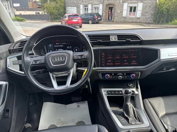 AUDI Q3 Sportback (2021) — foto 3 van 21