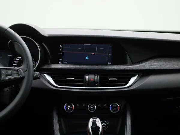Alfa Romeo Stelvio (2022) — foto 44 van 44
