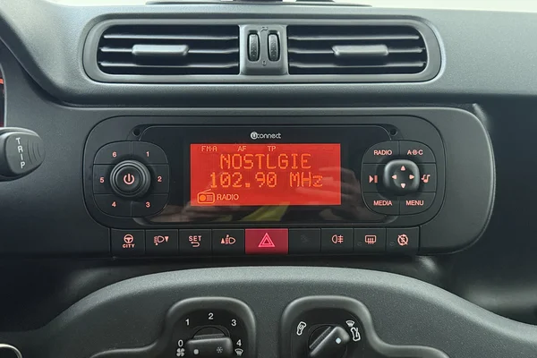 Fiat Panda (2019) — foto 3 van 17