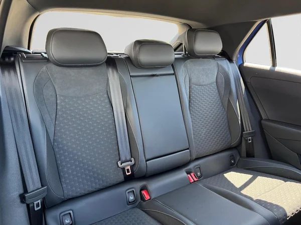 VOLKSWAGEN T-Roc (2026) — foto 2 van 24