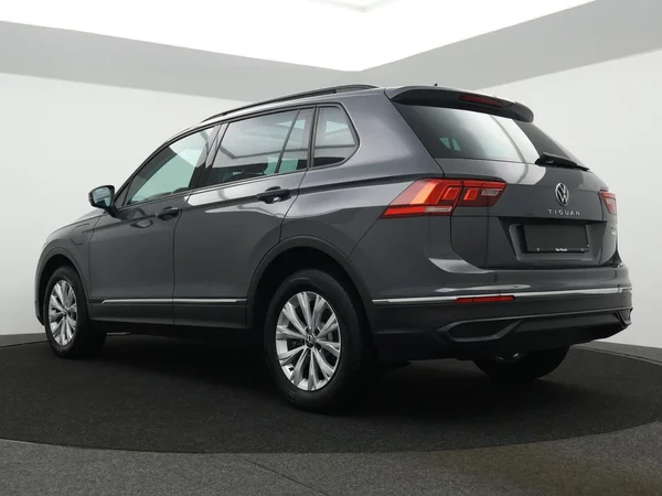 VOLKSWAGEN Tiguan eHybrid (PHEV) (2021) — foto 3 van 29