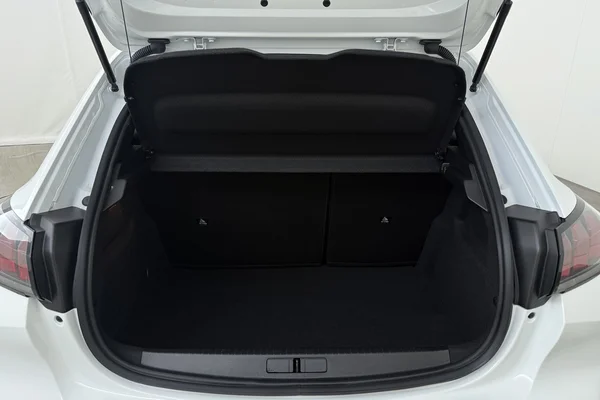 Peugeot 208 (2023) — foto 15 van 19