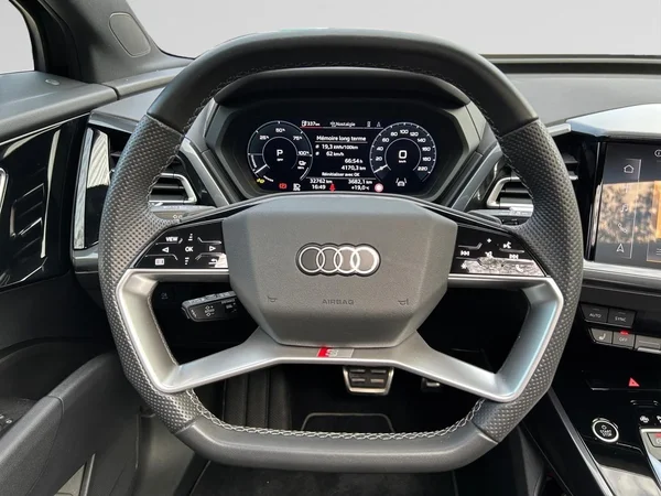 AUDI Q4 e-tron (2025) — foto 14 van 27