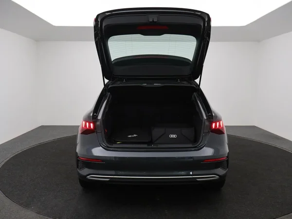 Audi A3 (2022) — foto 17 van 27