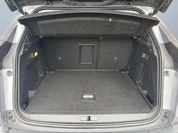PEUGEOT 3008 Dsl (2022) — foto 20 van 27
