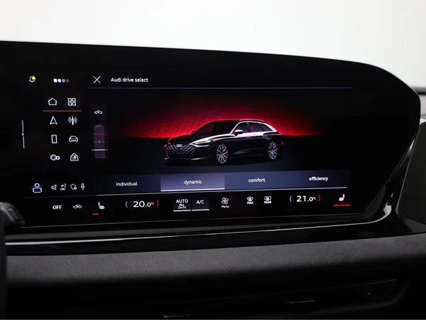 AUDI A6 Avant (2025) — foto 17 van 28