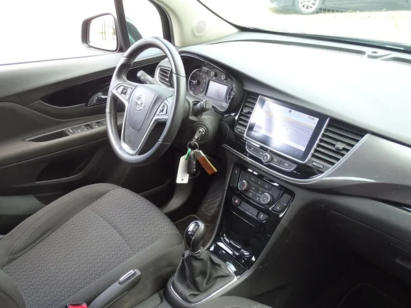 Opel Mokka X (2018) — foto 6 van 24