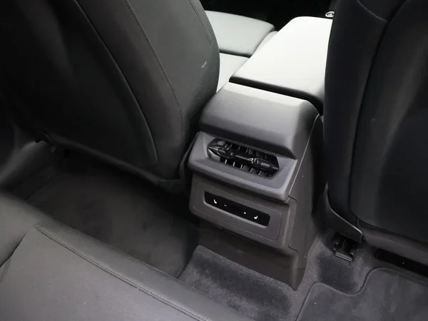 Audi Q6 e-tron (2026) — foto 11 van 29
