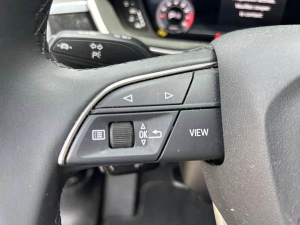 AUDI Q3 (2025) — foto 28 van 36