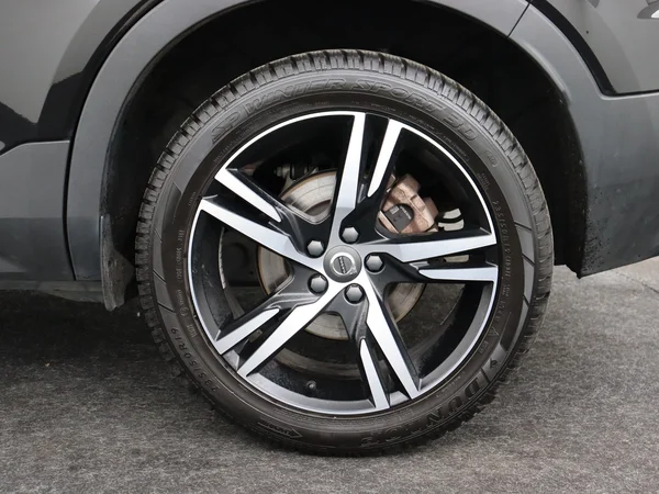 VOLVO XC40 (2021) — foto 7 van 31