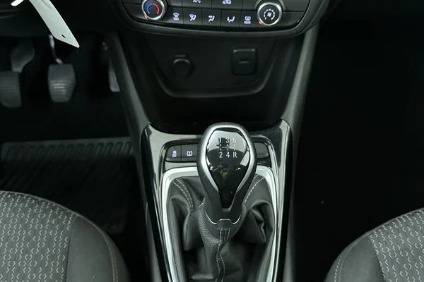 Opel Crossland (2022) — foto 4 van 27
