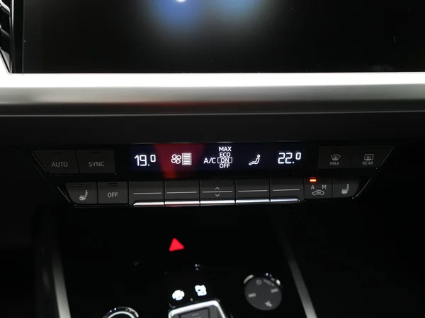 AUDI Q4 e-tron (2025) — foto 20 van 20