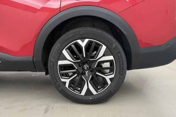 Citroen C4 X (2025) — foto 15 van 18