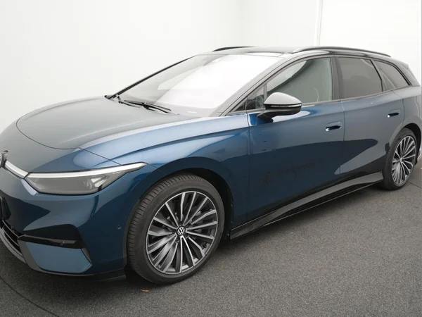 VOLKSWAGEN ID.7 Tourer (2026) — foto 30 van 33