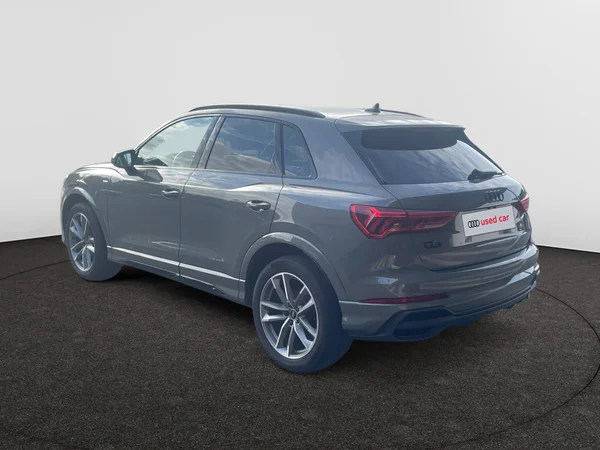 AUDI Q3 (2024) — foto 15 van 21