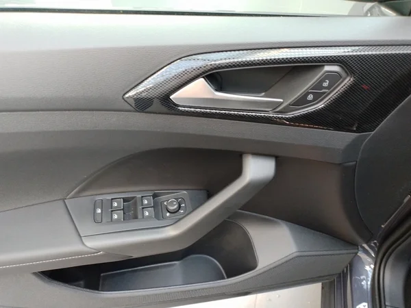 VOLKSWAGEN T-Cross (2025) — foto 6 van 16