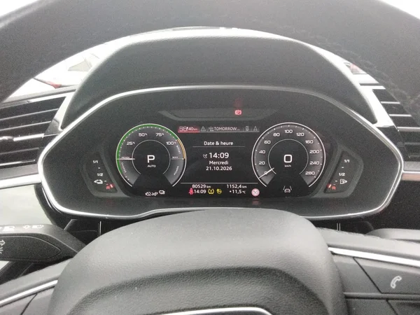 AUDI Q3 PHEV (2021) — foto 6 van 24
