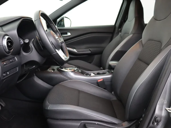 NISSAN Juke (2024) — foto 2 van 27