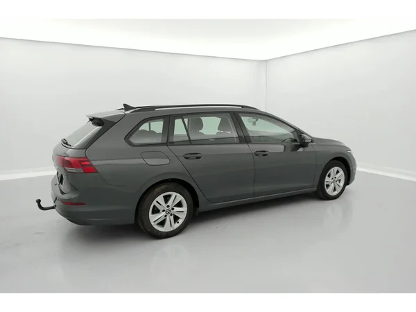 VOLKSWAGEN Golf Variant VIII (2021) — foto 29 van 36