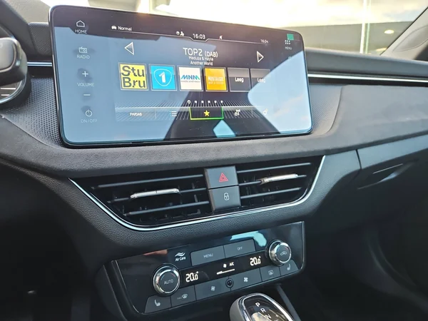 SKODA Scala (2024) — foto 22 van 23
