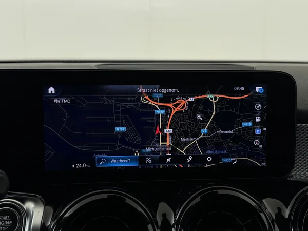 MERCEDES GLB 180 (2021) — foto 10 van 27