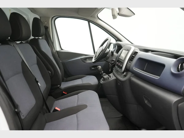 OPEL Vivaro 2700 Fou Swb (2015) — foto 3 van 20