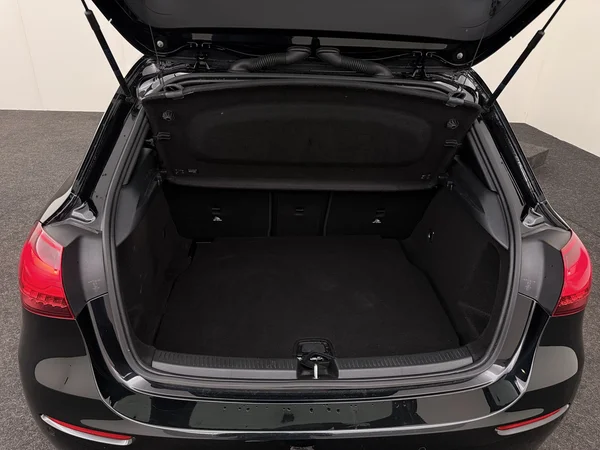 MERCEDES A 180 (2024) — foto 8 van 28