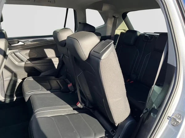 VOLKSWAGEN Tiguan Allspace Dsl (2019) — foto 19 van 21