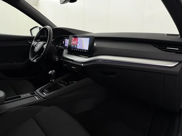 SKODA Octavia (2022) — foto 3 van 30