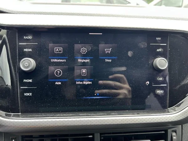 VOLKSWAGEN T-Cross (2022) — foto 18 van 27