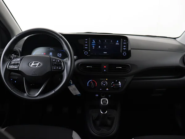 HYUNDAI i10 (2025) — foto 25 van 25