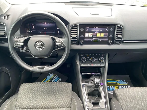 SKODA Karoq (2022) — foto 5 van 8