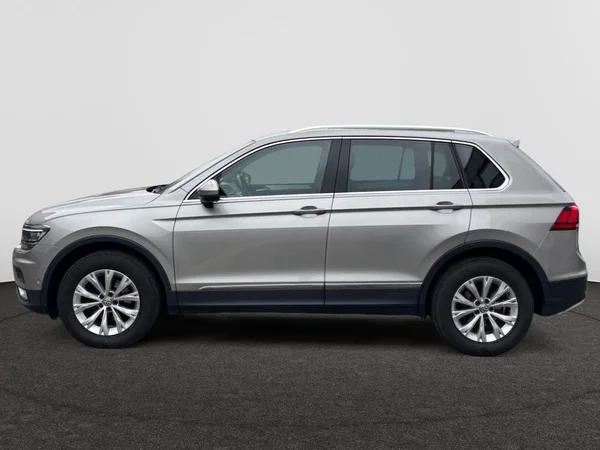 VOLKSWAGEN Tiguan Dsl (2017) — foto 14 van 19