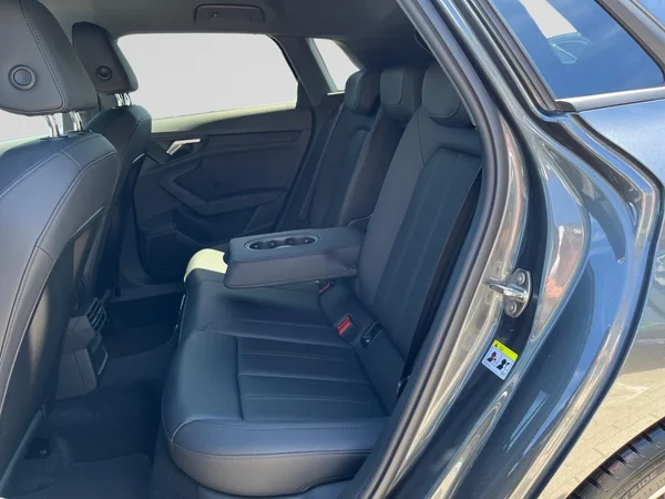 AUDI A3 Sportback (2024) — foto 9 van 22