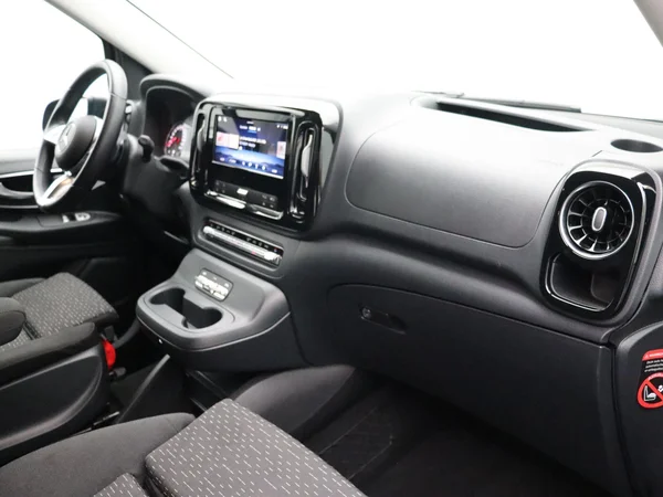 Mercedes-Benz Vito (2025) — foto 16 van 26