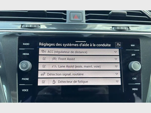 Volkswagen Tiguan (2022) — foto 18 van 30